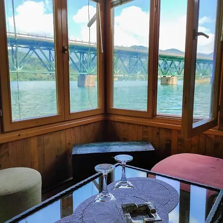 Nur Ferienhaus Konjic